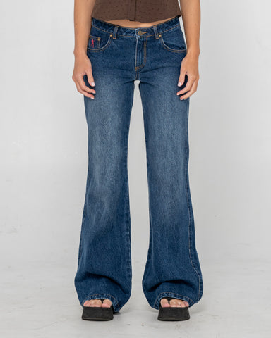 SHORTY FREIDA FLARE LOW RISE JEANS