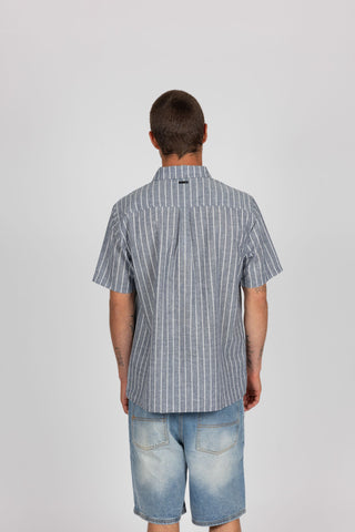 UNLEADED WOVEN SHORT SLEEVE SHIRT