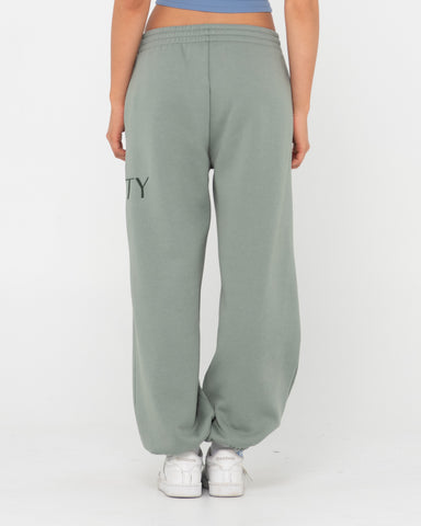 RUSTY SIGNATURE OVERSIZE TRACKPANT