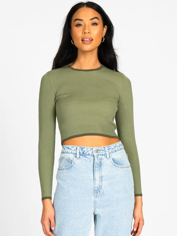 CHARIS RIBBED CROP L/S CONTRAST KNIT TOP